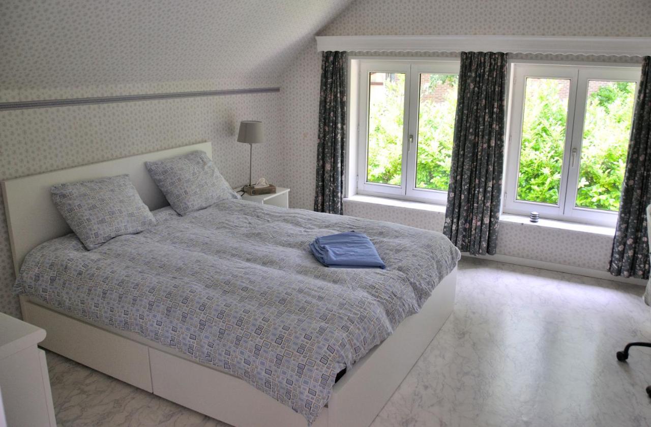 Suite Familiale Avec 2 Chambres Dans Une Villa - Quartier Vert Et Boise - 5 Kms De Namur Bagian luar foto