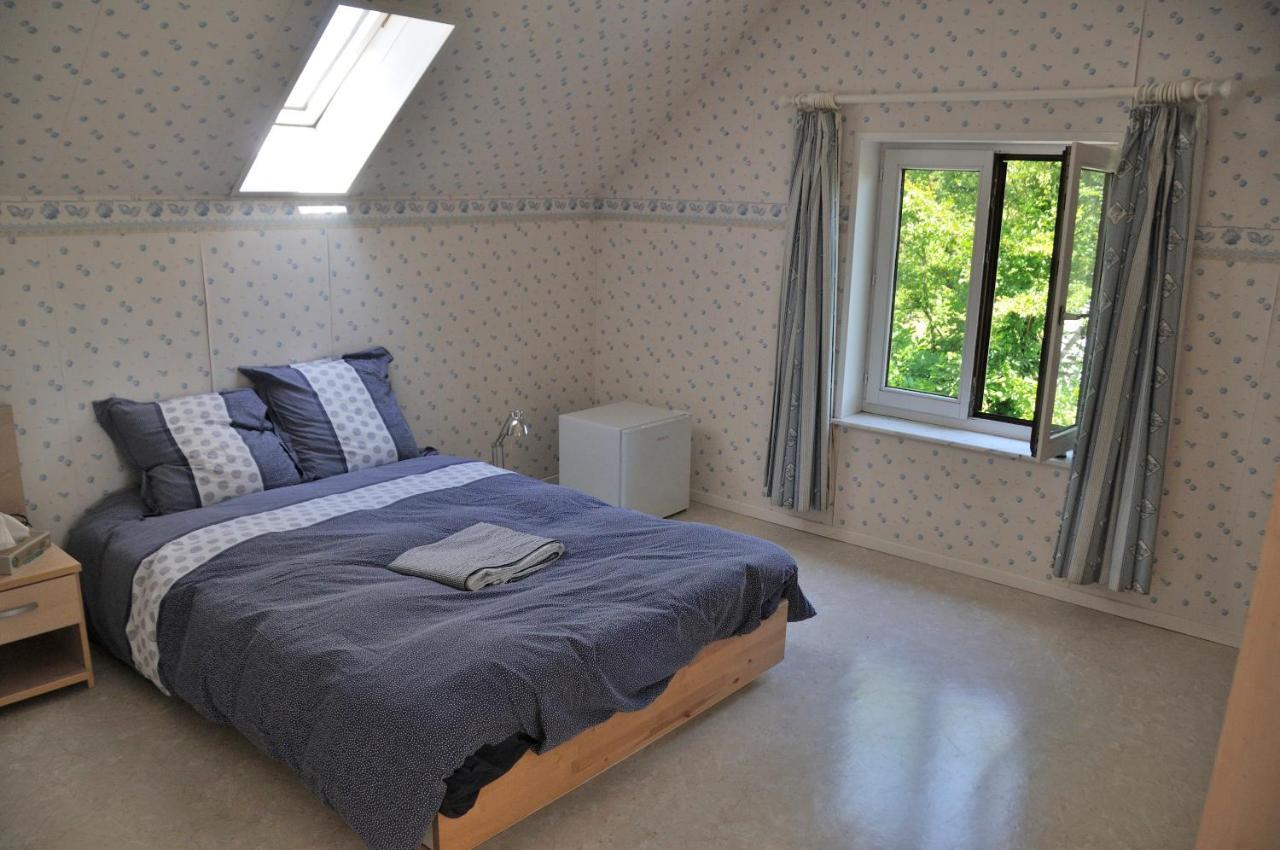 Suite Familiale Avec 2 Chambres Dans Une Villa - Quartier Vert Et Boise - 5 Kms De Namur Bagian luar foto